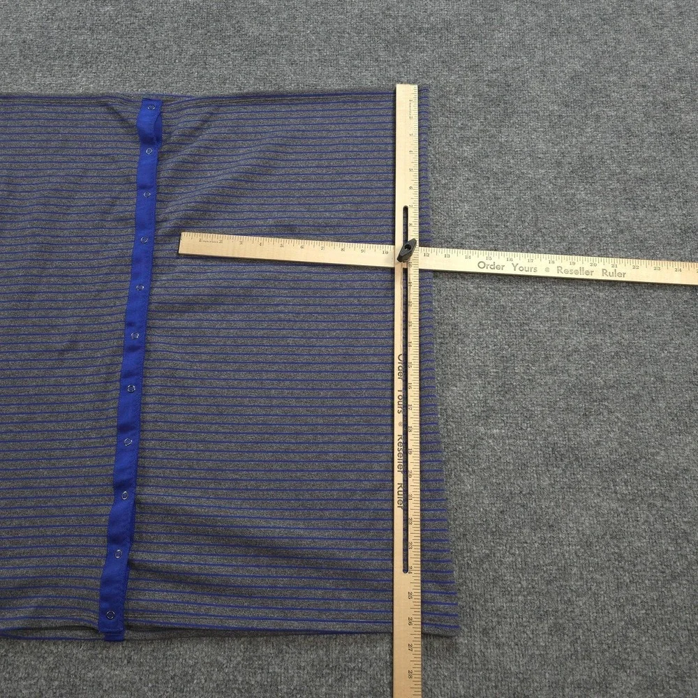 Lululemon Scarf Womens One Size Gray Blue Stripe Vinyasa Snap Neck Warmer Wrap